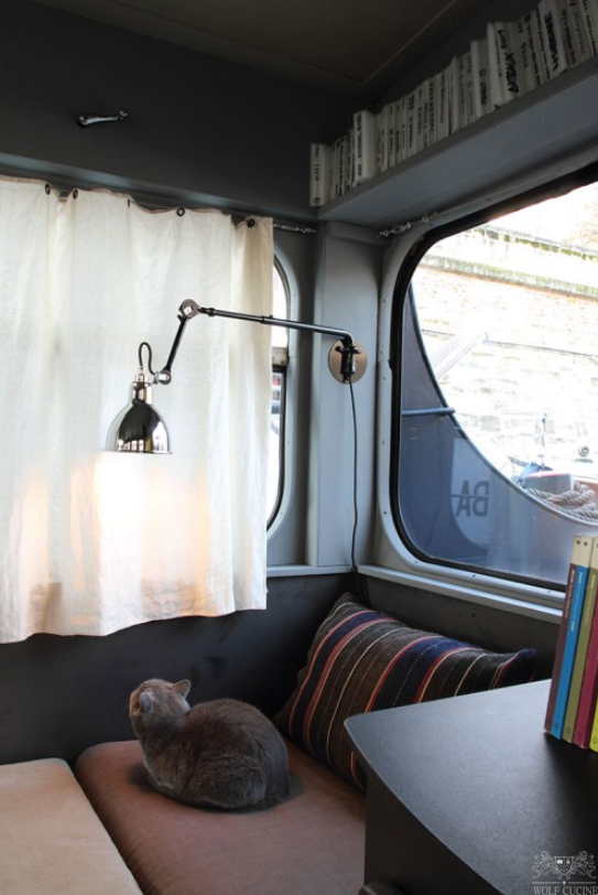 Светильник от DCW Editions - Lampe Gras N°203