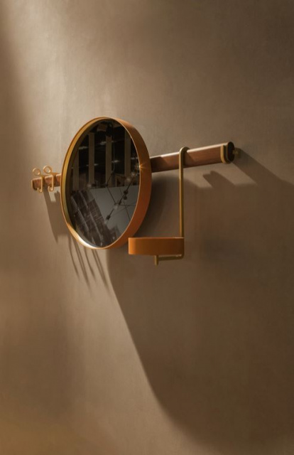 Итальянское зеркало Ren  Mirror with hangers  от Poltrona Frau