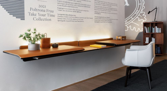 Итальянский туалетный стол Iren  Wall desk от Poltrona Frau
