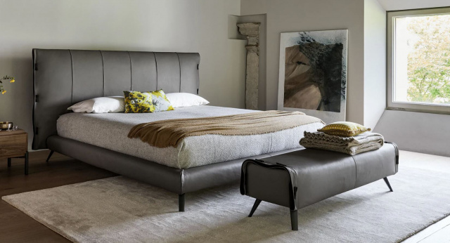 Итальянская тумбочка Cuff bench от Bonaldo