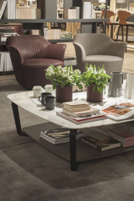 Итальянский журнальный столик Fiorile Small table with dual shelf